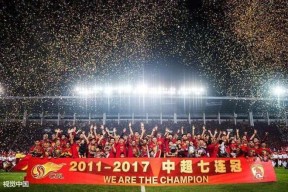 南宫体育- 尤文图斯训练开放日，赛前回应争议引欢呼，中超在即，高层口径保持一致